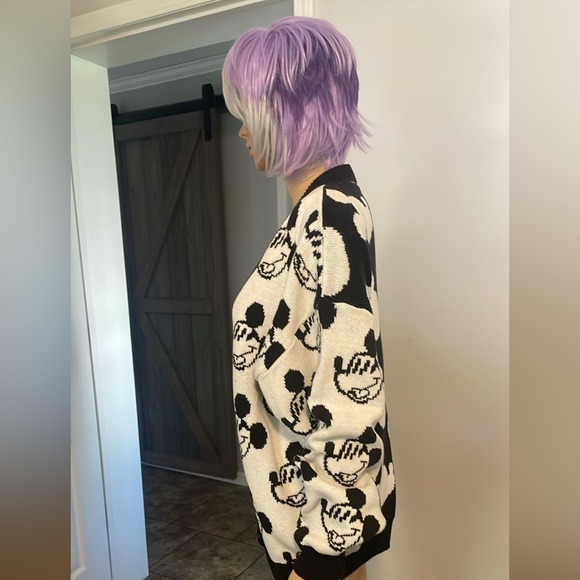 Vintage 90’s Micky Mouse Black & White Cardigan Made in USA 🇺🇸 - Picture 4 of 11